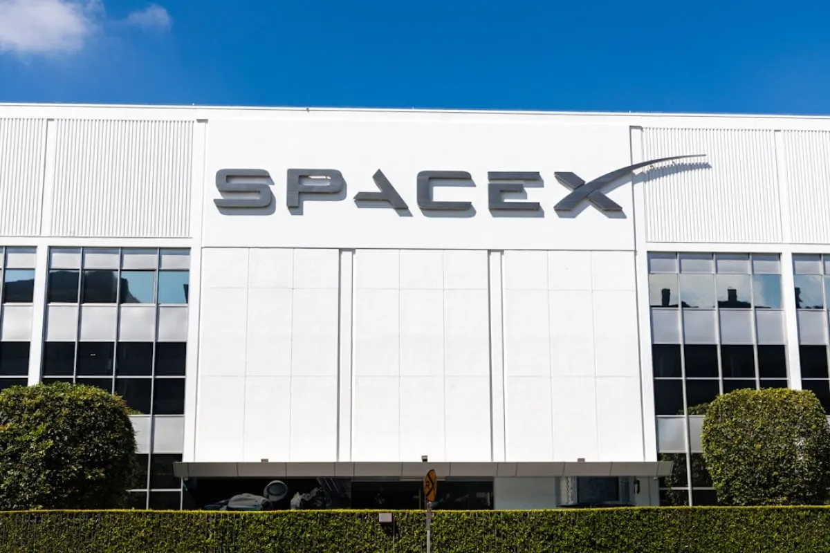 SpaceX تحدد سعر طرحها الأولي بـ 135 دولارًا للسهم بتقييم 1.77 تريليون دولار
