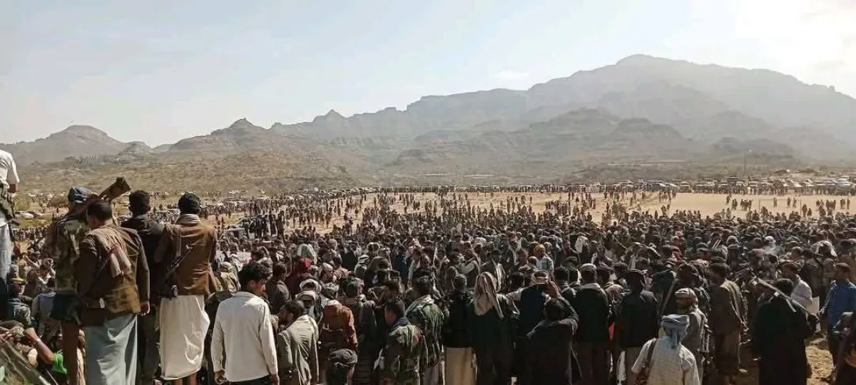 إب.. لقاء قبلي موسع في النادرة يطالب بالإفراج عن محتجزين ويهدد باعتصام مفتوح