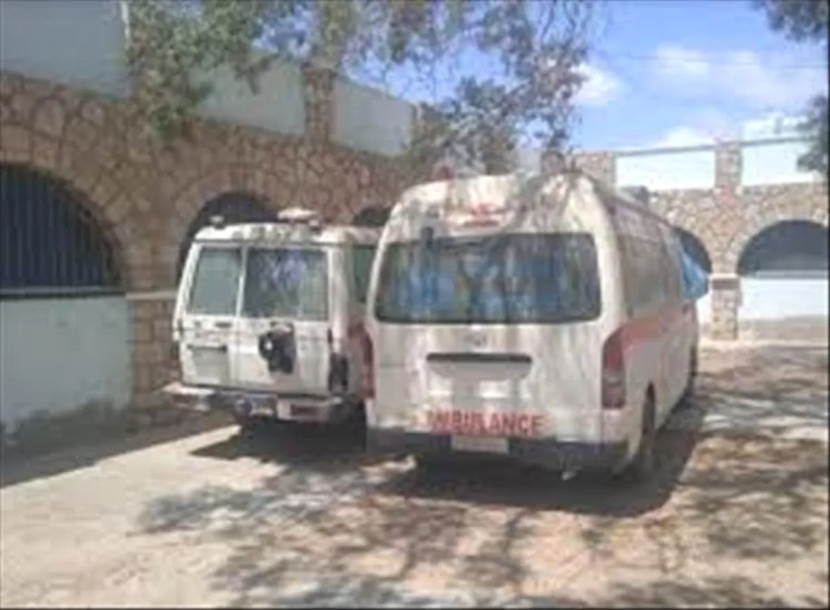 مستشفى في أبين يلجأ للتبرعات لإصلاح سيارات الإسعاف بعد تعثر الدعم الحكومي