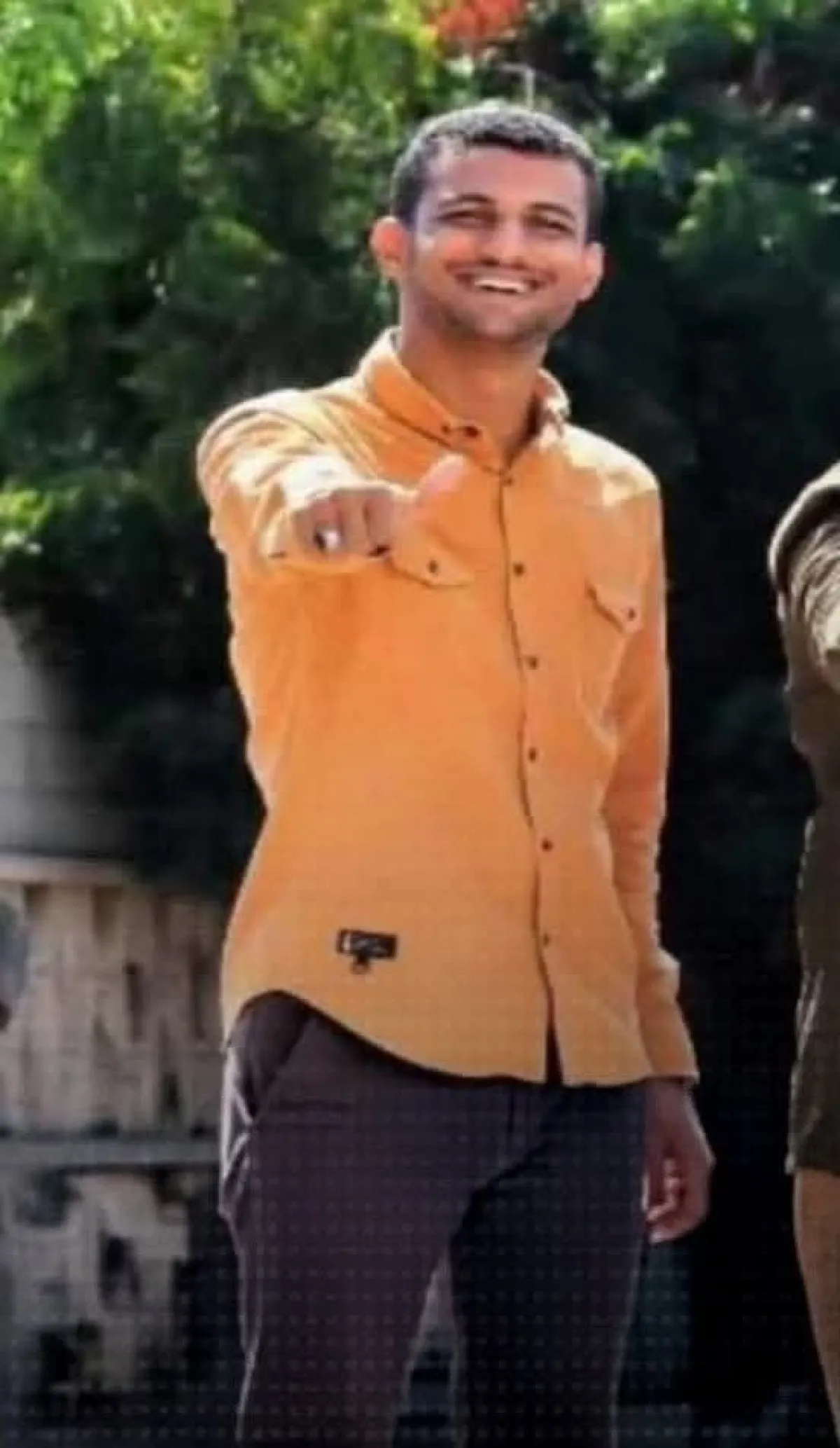 عدن.. انتحار ناشط إعلامي في مديرية خور مكسر بظروف غامضة