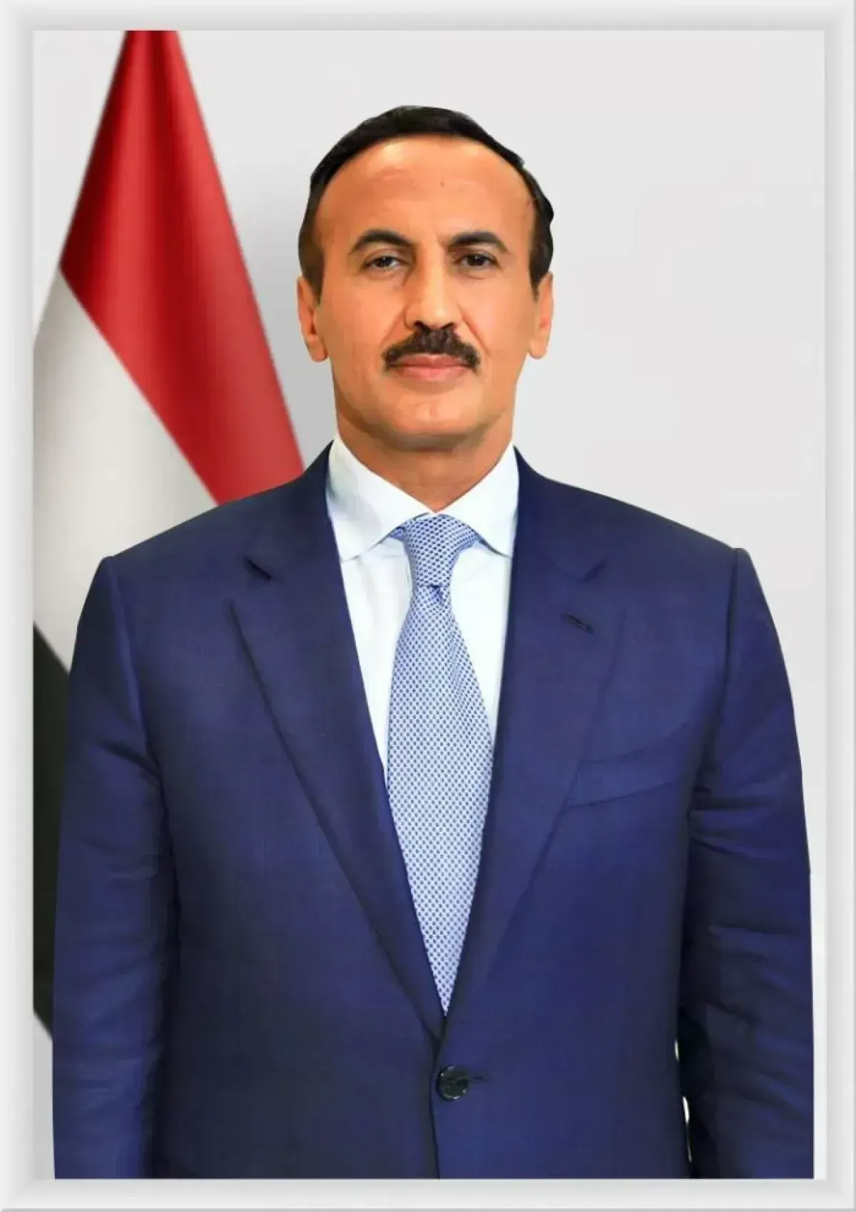 أحمد علي عبدالله صالح يعزّي الدكتور قاسم بحيبح في وفاة والده