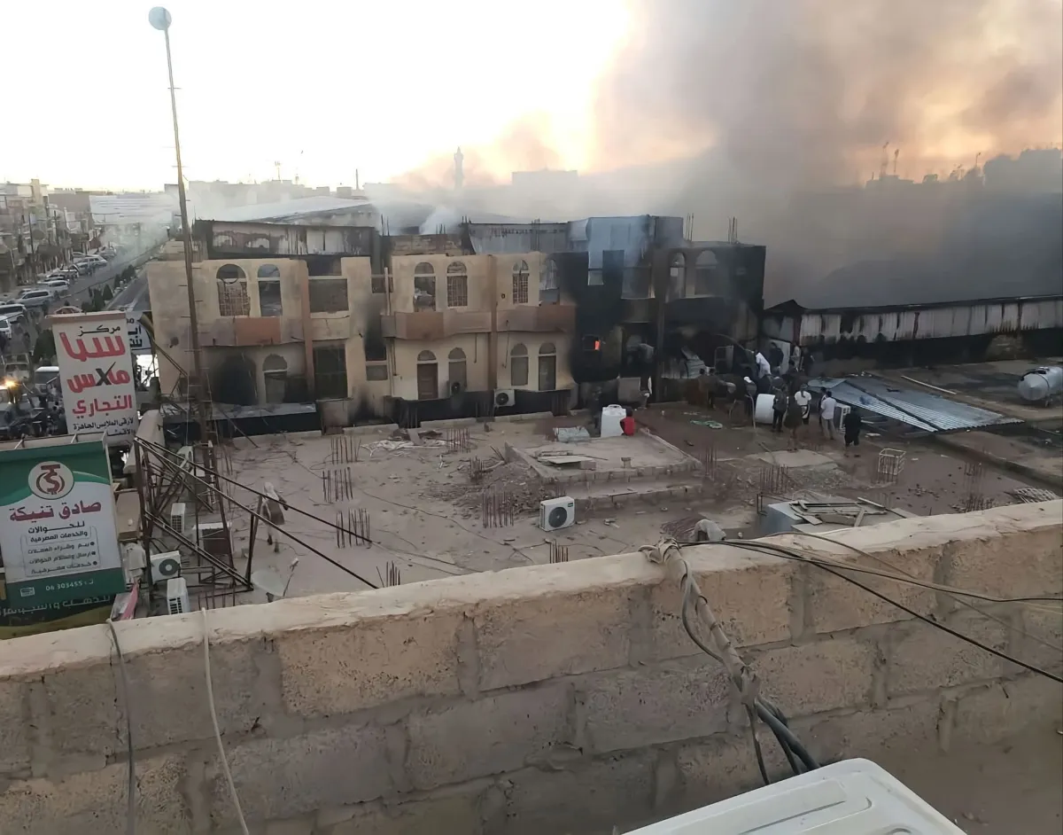 ارتفاع حصيلة ضحايا حريق محل تجاري في مدينة مأرب إلى 30 بينها وفاة طفل