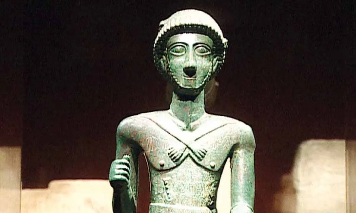 باحثون ومسؤولون: تهريب 23 ألف قطعة أثرية من اليمن خلال الحرب وتجريف لمواقع سبأ ومعين