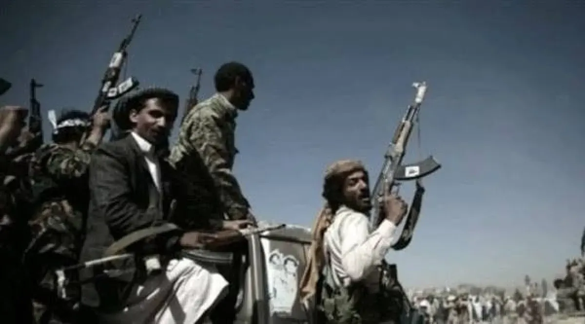 البيضاء.. مليشيا الحوثي تعزز وجودها العسكري في رداع وتزيف بياناً للعقال لإجهاض مطالب إنصاف الضحايا