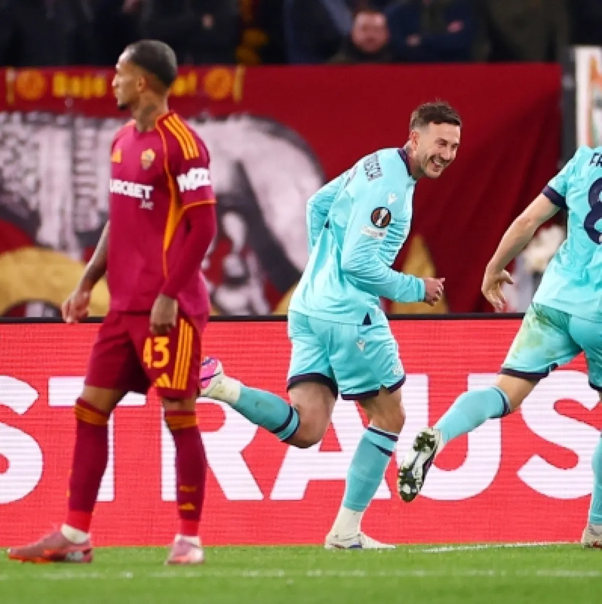 بولونيا يطيح بروما بركلات دراماتيكية.. فيلا وبيتيس وبورتو يكملون ثمن نهائي الدوري الأوروبي
