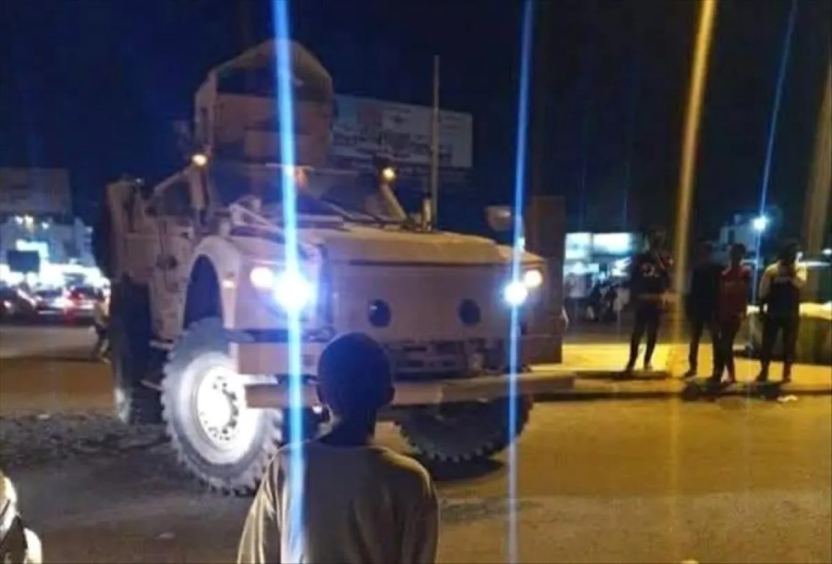 عدن.. انتشار عسكري واسع في شوارع ومداخل التواهي يسبق احتجاجات المجلس الانتقالي بساعات