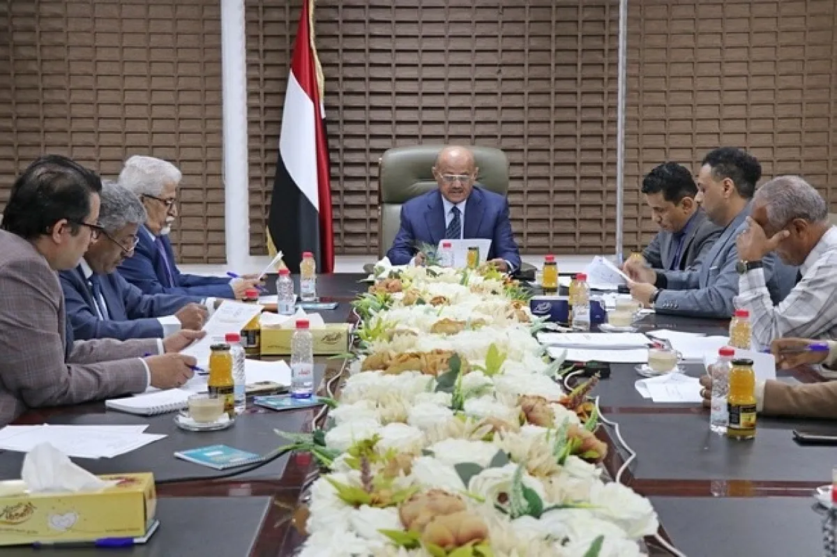 عقب نقل مقرها من صنعاء.. "ضمان الودائع" تعقد أول اجتماعاتها في عدن لإعادة تفعيل حماية القطاع المصرفي اليمني