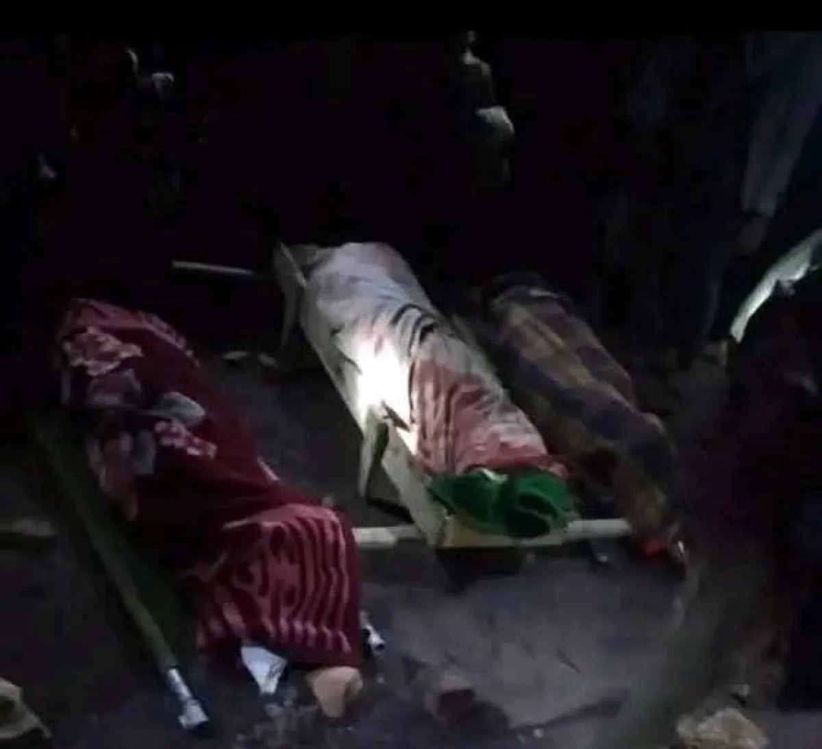 ذمار.. وفاة ثلاث فتيات وإصابة أربع نساء جراء سيول جارفة في مديرية عتمة