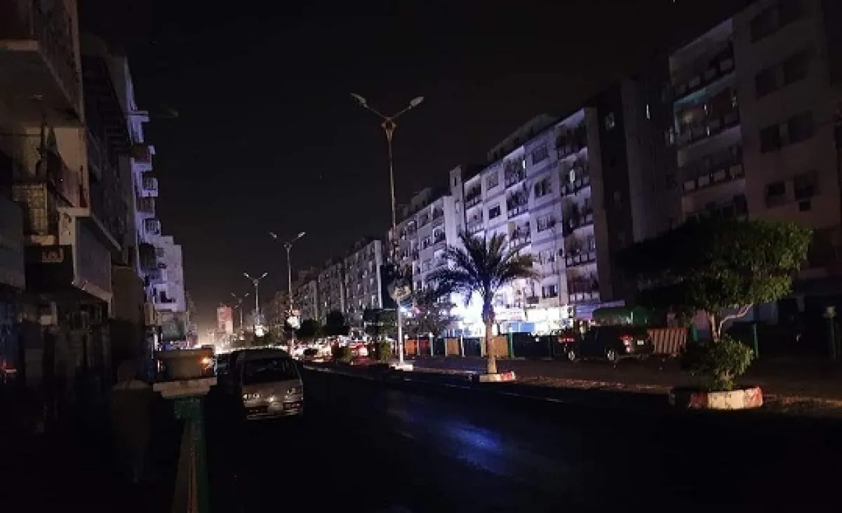 انقطاعات الكهرباء تضرب عدن مجدداً مع بداية الصيف وتحذيرات من أزمة أشد قسوة