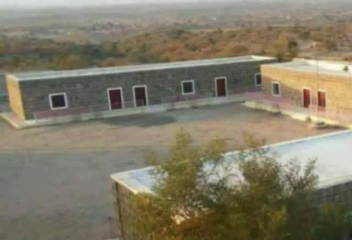 قصف بطائرة مسيرة حوثية يستهدف محيط مدرسة في الضالع ويُلحق أضراراً بمنازل